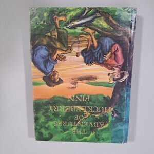 The Adventures of Huckleberry Finn Illustrated Junior Library